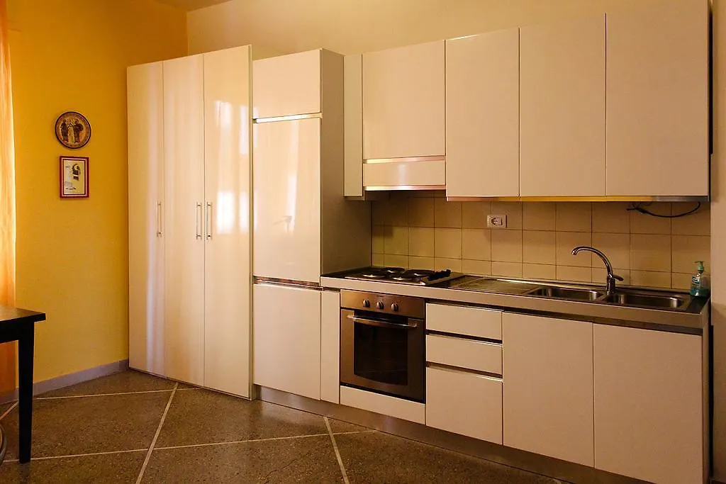 Guesthouse Stazione Pisa Centro-1