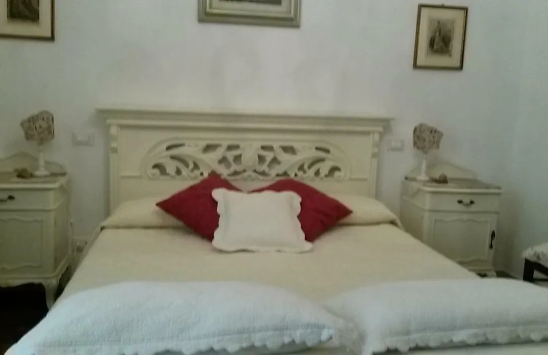 B&B Carla-1